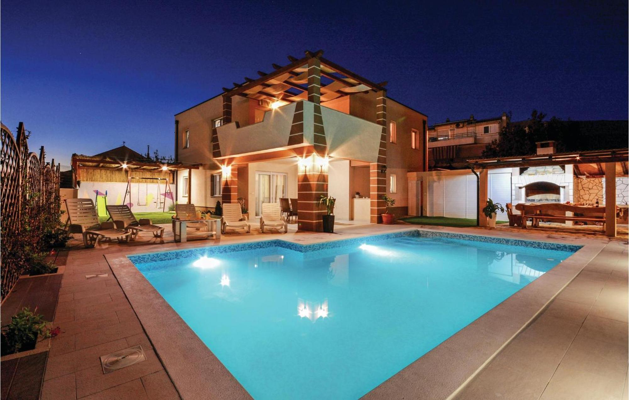 3 Bedroom Nice Home In Solin Split Exterior foto